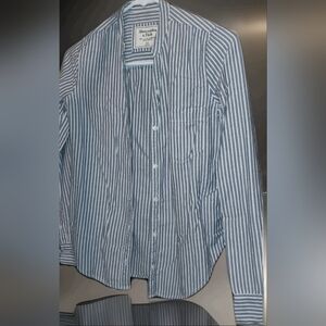 Abercrombie & Fitch striped top xs new